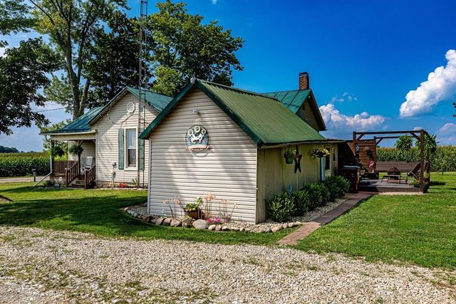 1228 W Florence Campbellstown Road, Eaton, OH 45320