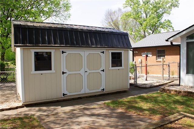 1622 Ardmore Road, Winston-salem, NC 27127