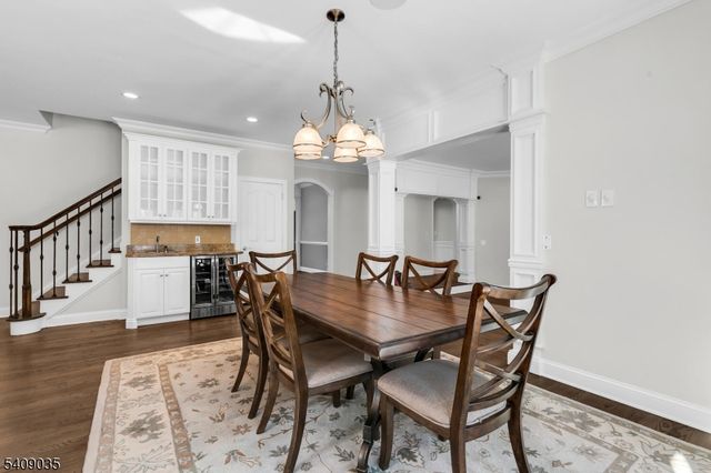 24 Chelsea Ct, Bernards Twp., NJ 07920