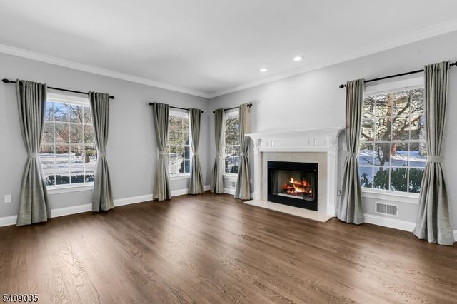 24 Chelsea Ct, Bernards Twp., NJ 07920