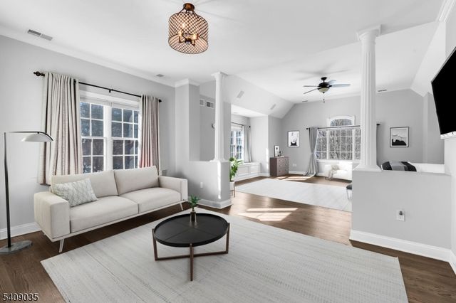 24 Chelsea Ct, Bernards Twp., NJ 07920