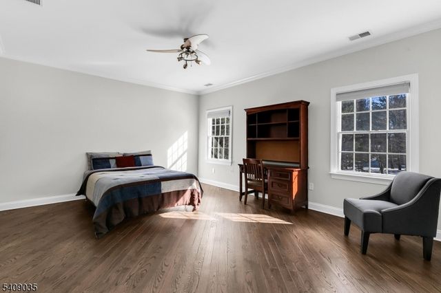 24 Chelsea Ct, Bernards Twp., NJ 07920