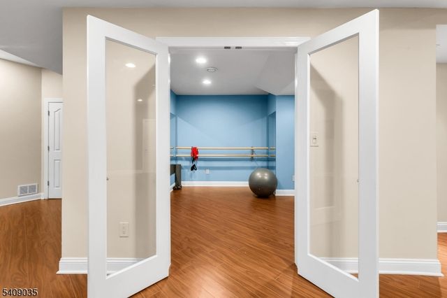 24 Chelsea Ct, Bernards Twp., NJ 07920