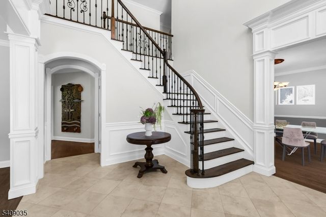 24 Chelsea Ct, Bernards Twp., NJ 07920