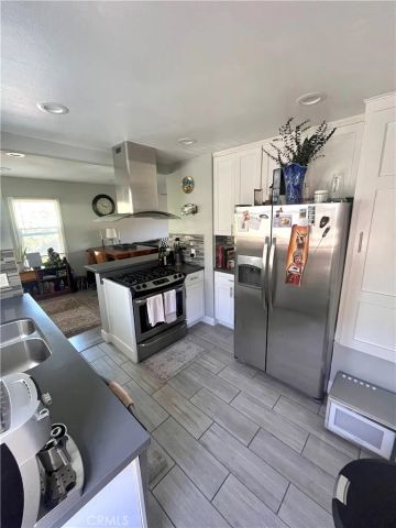 2852 Exposition Boulevard C, Santa Monica, CA 90404