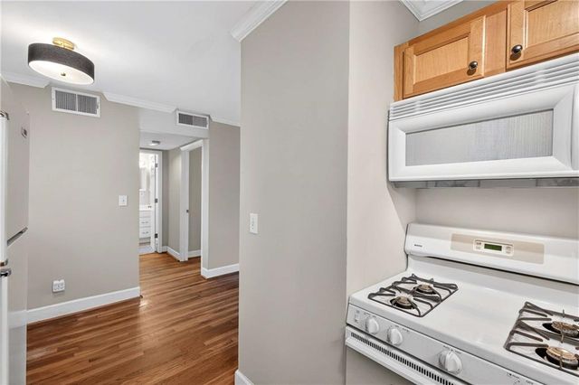 1990 Wellbourne NE Drive 7, Atlanta, GA 30324