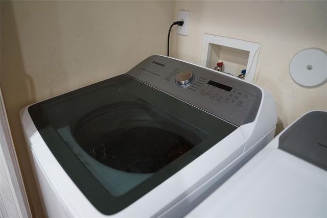 3024 NW 30th Way 3024, Oakland Park, FL 33311