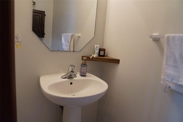 3024 NW 30th Way 3024, Oakland Park, FL 33311