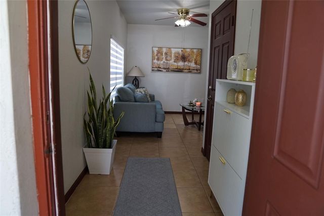 3024 NW 30th Way 3024, Oakland Park, FL 33311