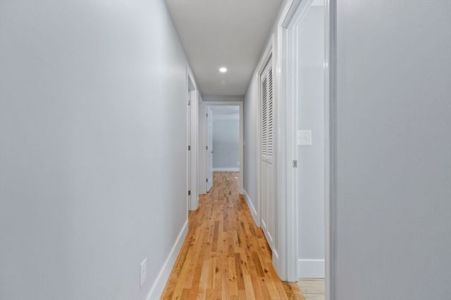 200 Lumbert Mill Rd, Barnstable, MA 02632