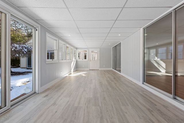 200 Lumbert Mill Rd, Barnstable, MA 02632