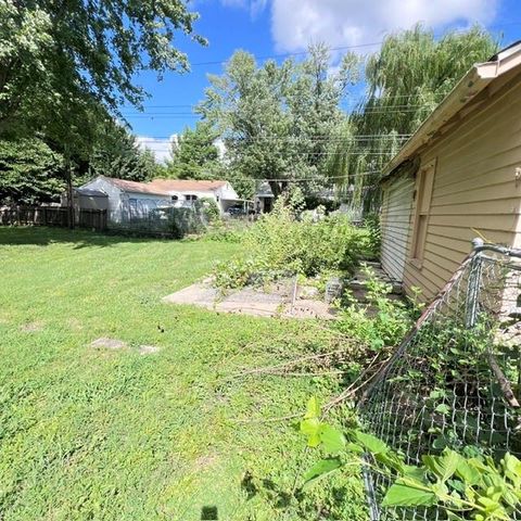 8249 Ward Parkway, Kansas City, MO 64114