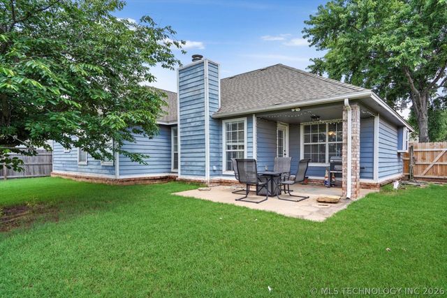 10726 E 115th Place S, Bixby, OK 74008