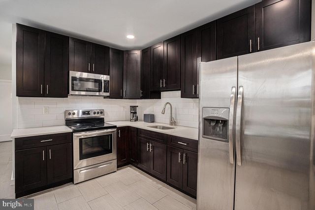 1831 POINT BREEZE AVE, Philadelphia, PA 19145