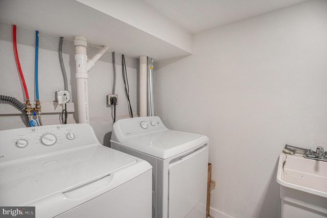 1831 POINT BREEZE AVE, Philadelphia, PA 19145