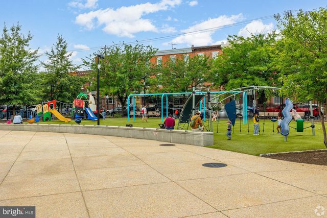 1831 POINT BREEZE AVE, Philadelphia, PA 19145