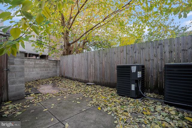 1831 POINT BREEZE AVE, Philadelphia, PA 19145