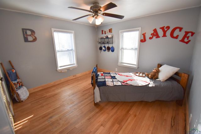 608 S Garland St, Overton, TX 75684