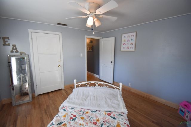 608 S Garland St, Overton, TX 75684