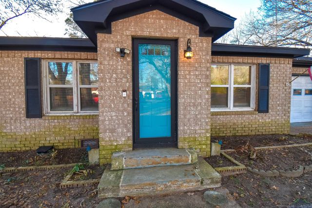 608 S Garland St, Overton, TX 75684