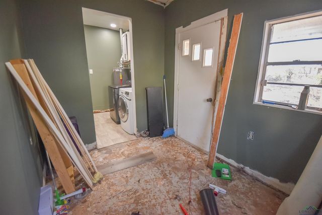 608 S Garland St, Overton, TX 75684
