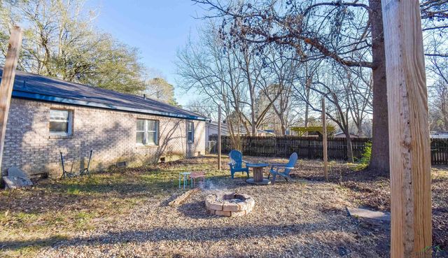 608 S Garland St, Overton, TX 75684