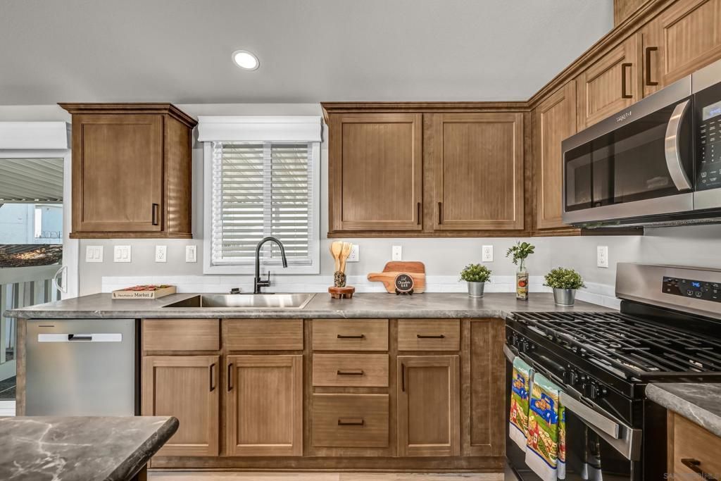 Image 12 of property listing at 1174 E Main St. 31, El Cajon, CA 92021