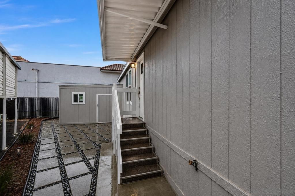Image 3 of property listing at 1174 E Main St. 31, El Cajon, CA 92021