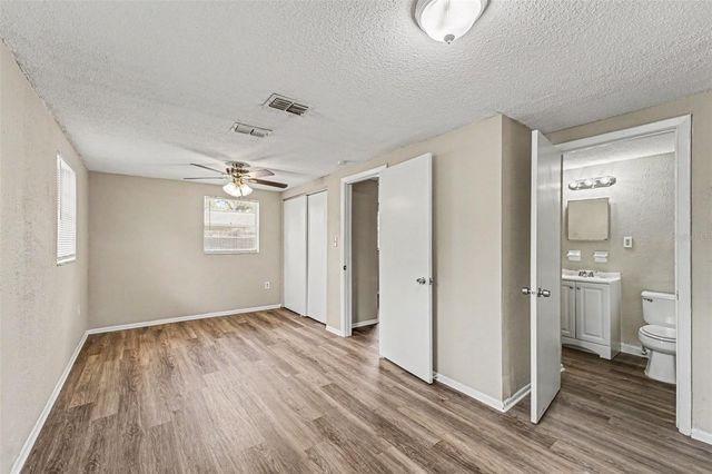 10112 N LANTANA AVENUE, Tampa, FL 33612