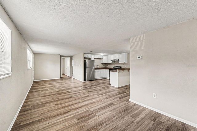 10112 N LANTANA AVENUE, Tampa, FL 33612