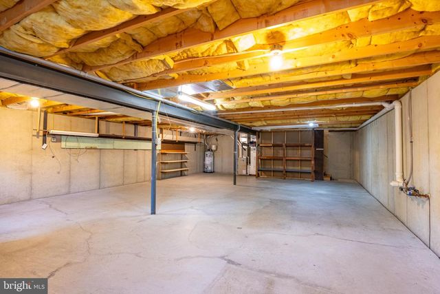 10 PROGRESS DR, Newmanstown, PA 17073