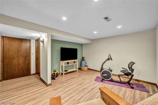 18313 Potomac Drive, Strongsville, OH 44136