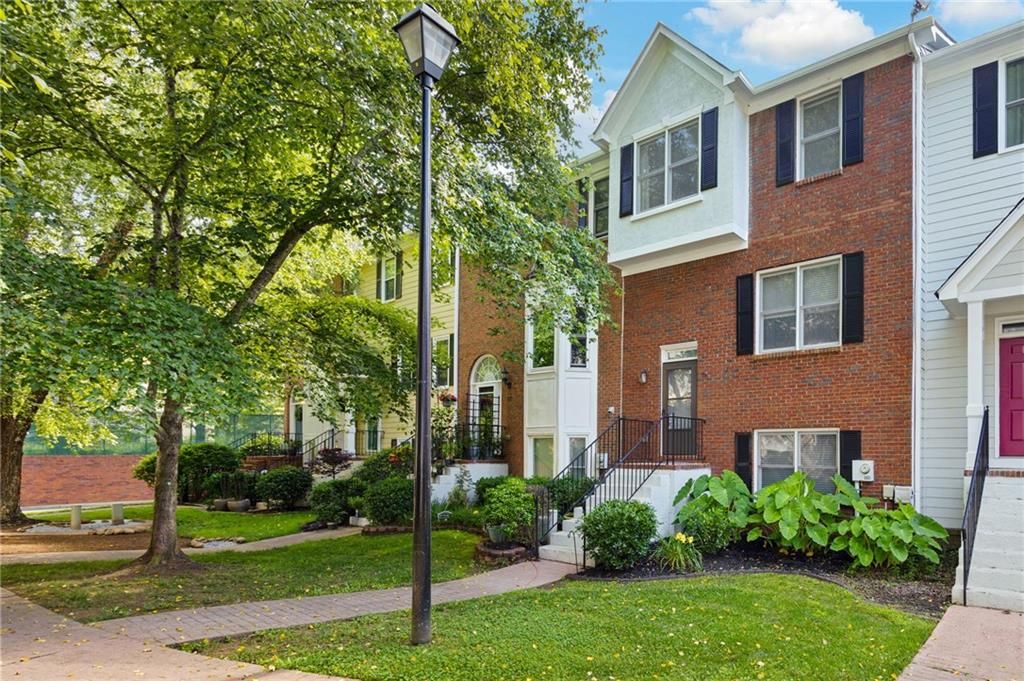 260 Manning SW Road 76, Marietta, GA 30064