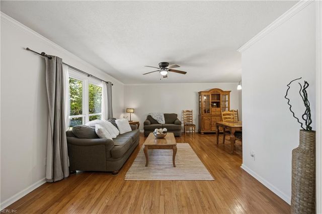 812 Prince Charles CT, Virginia Beach, VA 23452