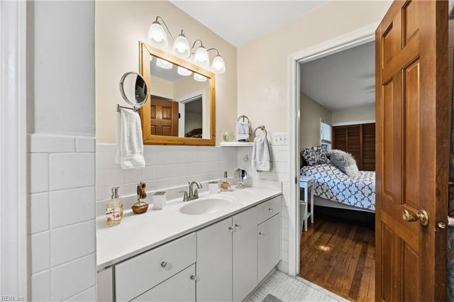 812 Prince Charles CT, Virginia Beach, VA 23452