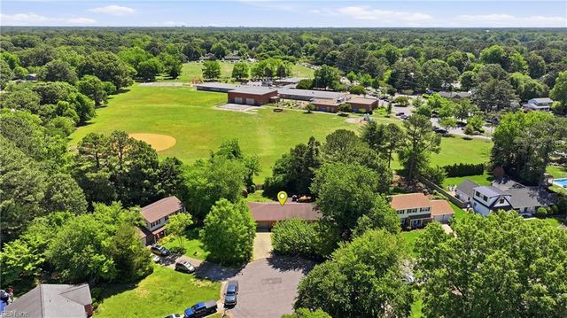 812 Prince Charles CT, Virginia Beach, VA 23452