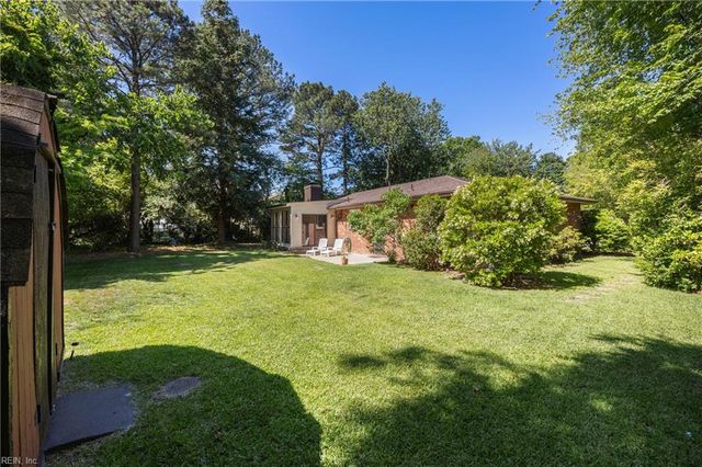 812 Prince Charles CT, Virginia Beach, VA 23452
