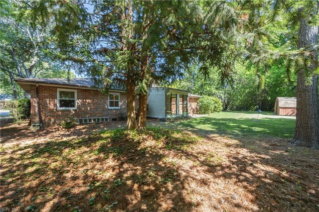 812 Prince Charles CT, Virginia Beach, VA 23452