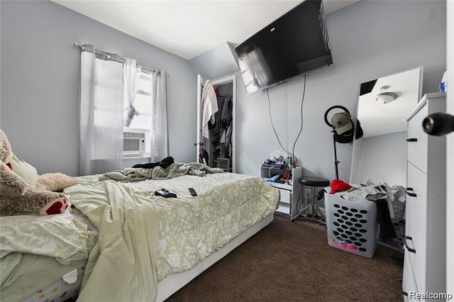 9173 Appoline Street, Detroit, MI 48228