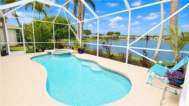 215 55th Avenue SW, Vero Beach, FL 32968