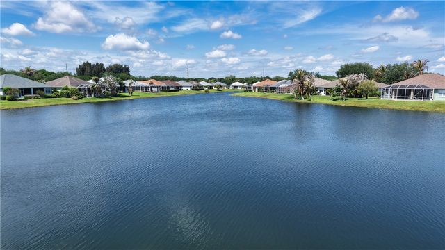 215 55th Avenue SW, Vero Beach, FL 32968