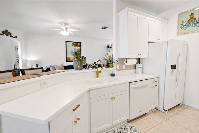 215 55th Avenue SW, Vero Beach, FL 32968
