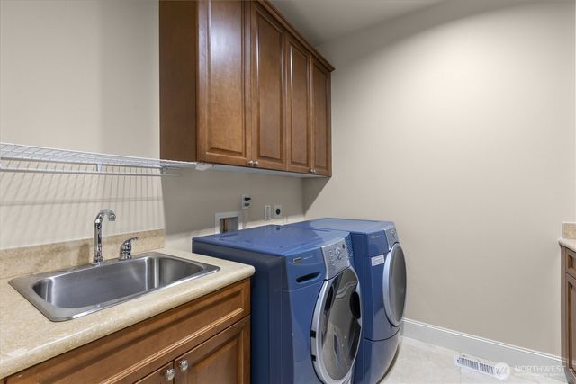 8255 154th Avenue SE, Newcastle, WA 98059