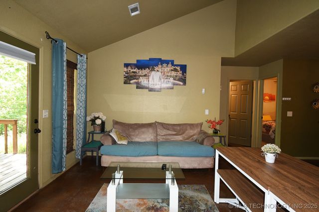 450620 E 953, Vian, OK 74962