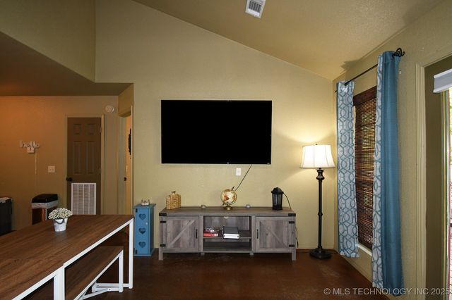 450620 E 953, Vian, OK 74962