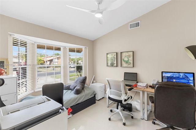 19648 Back Nine Dr 19648, Boca Raton, FL 33498