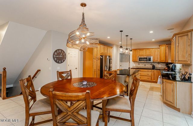 4810 Farm Creek Lane, Sylvania, OH 43560