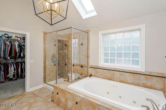 4810 Farm Creek Lane, Sylvania, OH 43560