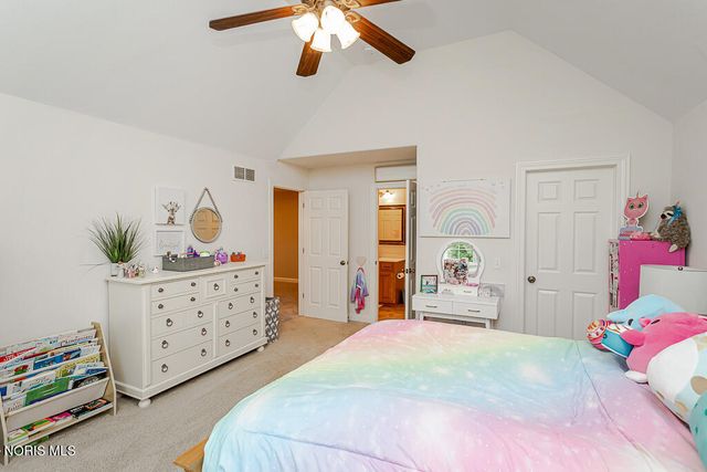 4810 Farm Creek Lane, Sylvania, OH 43560