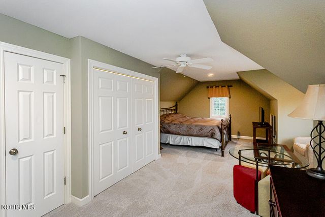 4810 Farm Creek Lane, Sylvania, OH 43560